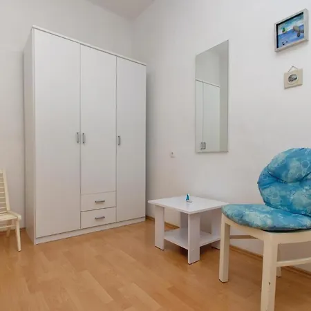 Vakantiehuis Gorgeous In With Wifi Trpanj