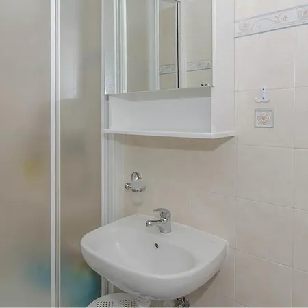 Gorgeous In With Wifi Vakantiehuis Trpanj